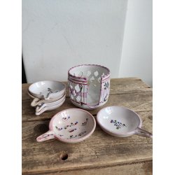 Sm� keramiksk�le / fyrfadsstager / saltkar