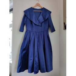 Kongebl� silkekjole fra 1950'erne