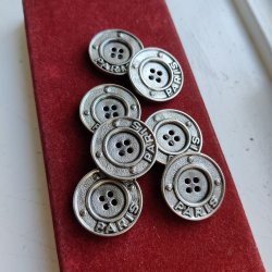 Knapper Paris, metal og plast