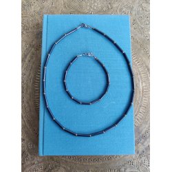 Halsk�de og armb�nd i h�matit, 1990erne