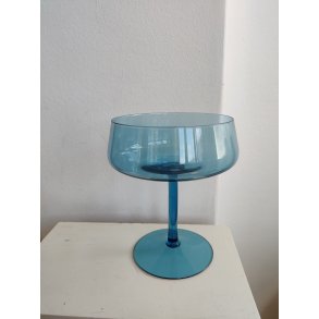 Bl� glas opsats eller sk�l p� stilk