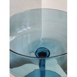 Bl� glas opsats eller sk�l p� stilk