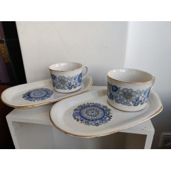 To solo-s�t kaffekop og undertallerken