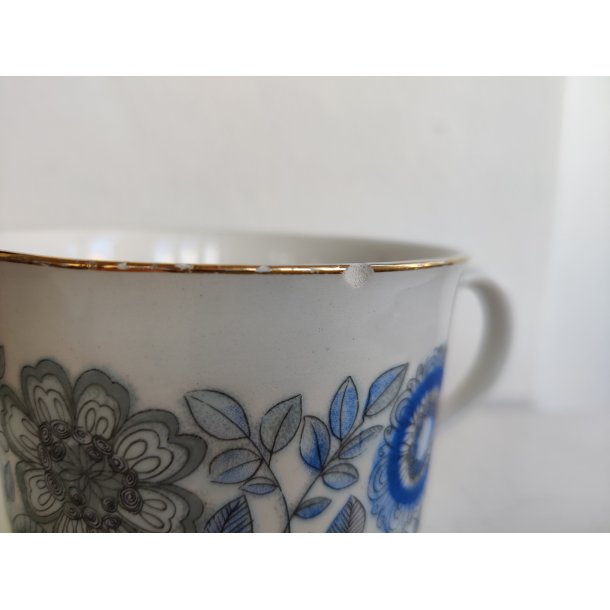 To solo-s�t kaffekop og undertallerken