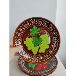 Fire sidetallerkener med frugt