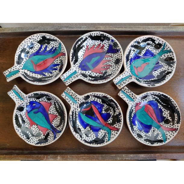 Seks sm� sk�le med fisk