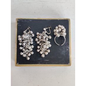 Indisk vintage smykkes�t, ring og �reskruer