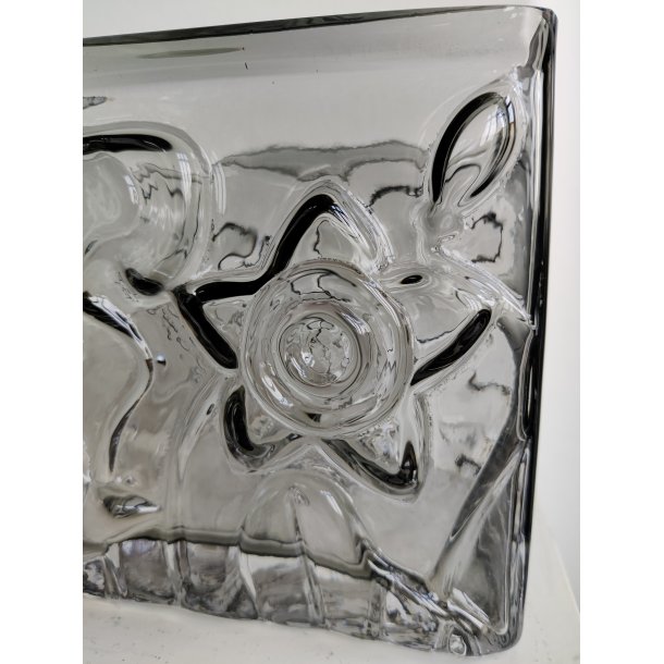 R�gfarvet stor glasvase SEA Glasbruk