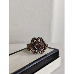 Finsk bronze ring med figur