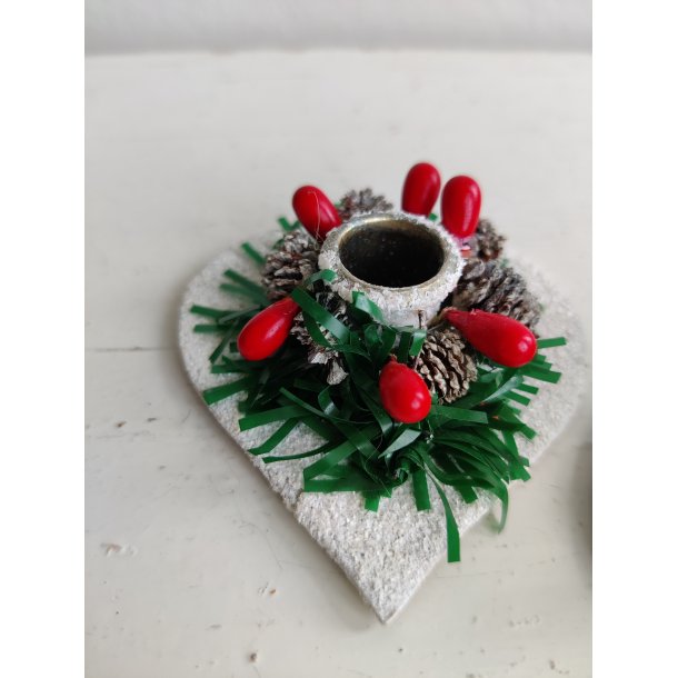 Gamle sned�kkede kertestager, hjerteform