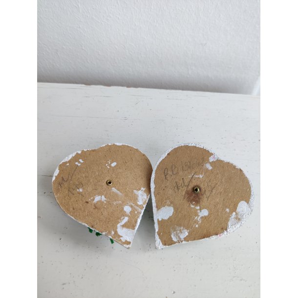 Gamle sned�kkede kertestager, hjerteform