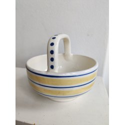 Gammel fajancesk�l med hank og prikker