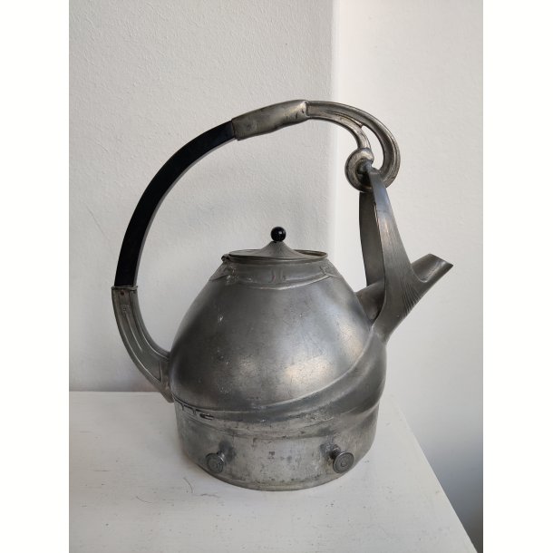 Art nouveau tekande / kedel i tin