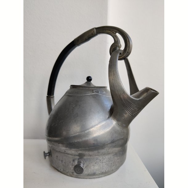 Art nouveau tekande / kedel i tin