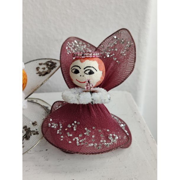 Fire engle af tr�d og glimmer