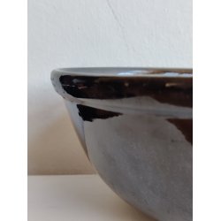 Sort hvid gammel keramiksk�l med swirly glasur