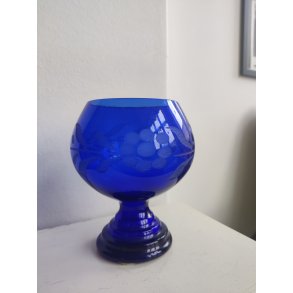 Smuk gammel, koboltbl� glassk�l/opsats med blomsterdekoration