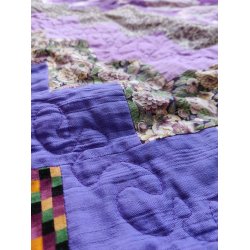 Quiltet vintage patchwork b�rnet�ppe, lilla nuancer
