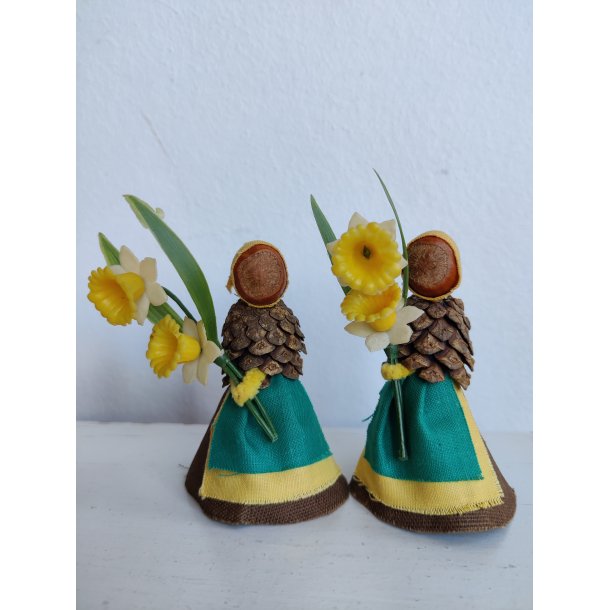 2 s�de retro p�skepiger, koglefigurer