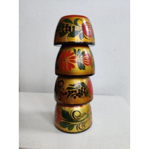 4 gyldne russiske �ggeb�gre