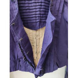 Antik lilla overdel/kjoleliv fra ca. 1890-1910