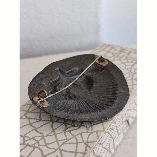 Smuk gammel svensk broche i bronze. Sk�nvirke / jugendstil