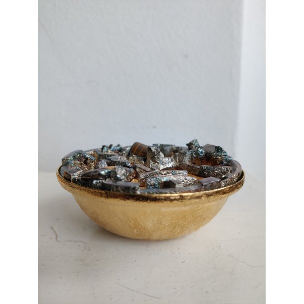 Modernistisk potpourrisk�l, 1960-1970, fors�lvet med tiger�je