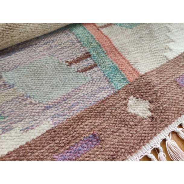 Gulvt�ppe i pastelfarver 150 x 65 cm