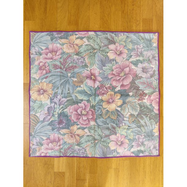 Vintage patchwork babyt�ppe