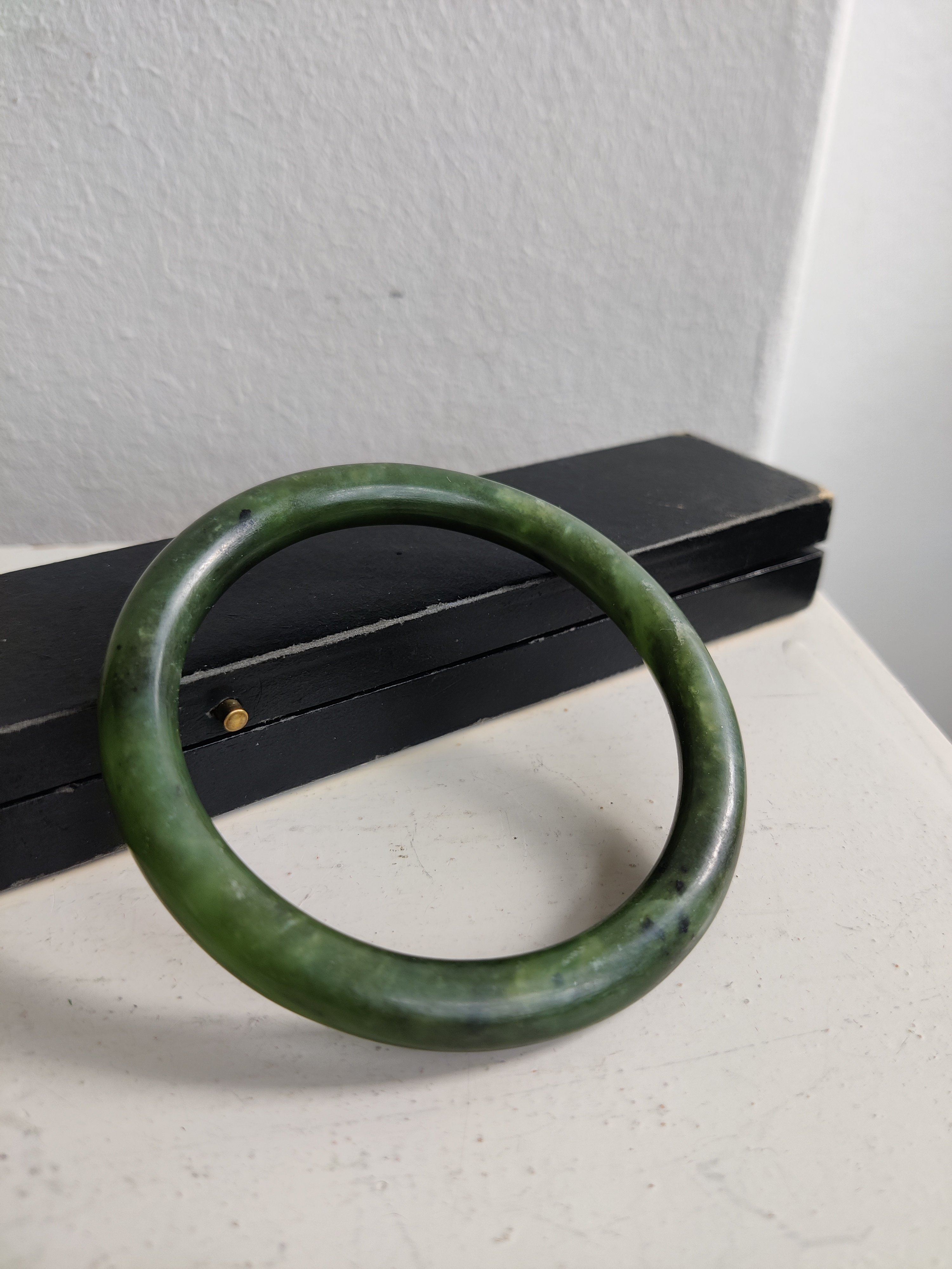 Vintage massivt armbnd i jade