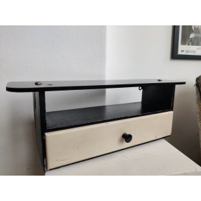 Sort glashylde med skuffe, 1950'erne