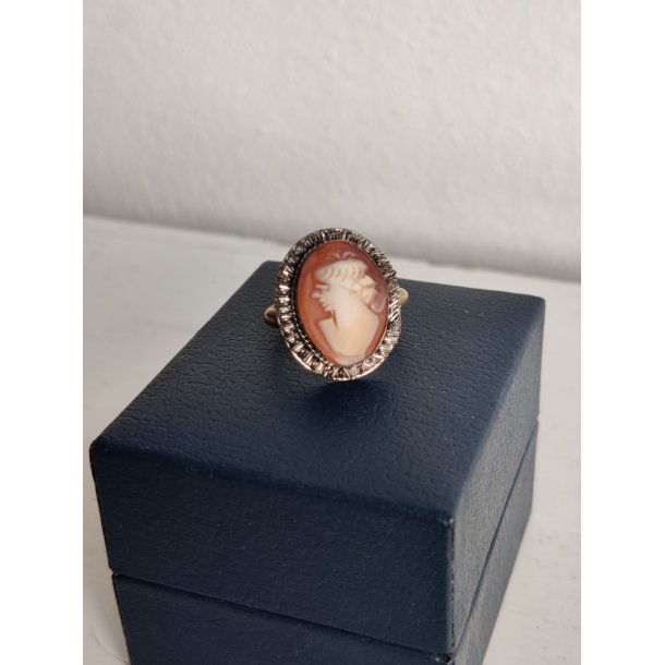 Vintage bijouteri cam� ring
