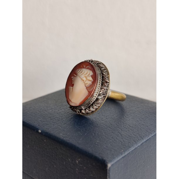 Vintage bijouteri cam� ring