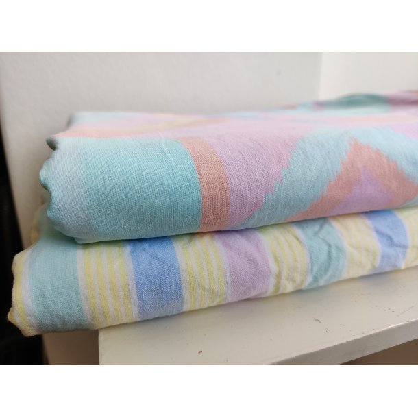 2 pastelfarvede dynebetr�k fra 1980-1990