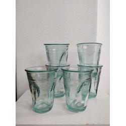 Seks vandglas formet som plastikkrus