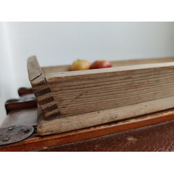 Stor dekorativ vintage tr�bakke 