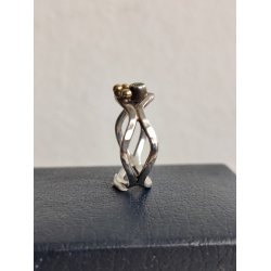 Unika s�lvring m. 14 kt guldkugler og peridot