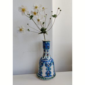 Antik persisk fajance vase
