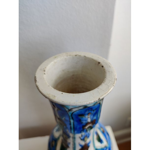 Antik persisk fajance vase