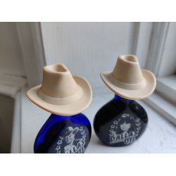 Dallas Oil: JR Ewing og Sue Ellen miniatureflasker 1982