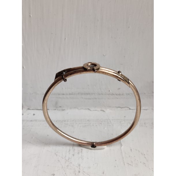 Forgyldt antik armring med hestesko