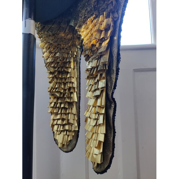 Kostumejakke med guld og pailetter