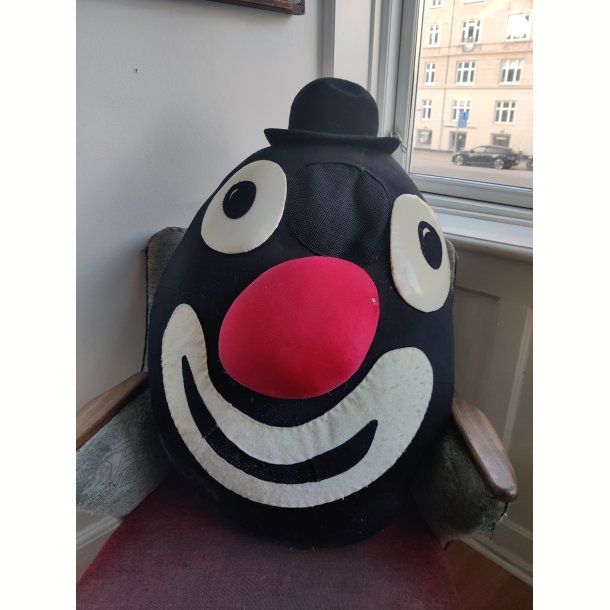 Rekvisithoved / k�mpe maske fra Cykelmyggen �stre Gasv�rk