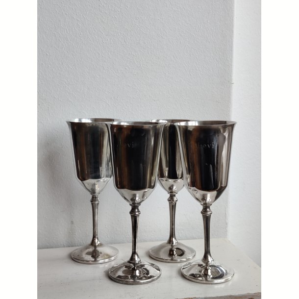 4 smukke h�je s�lvglas