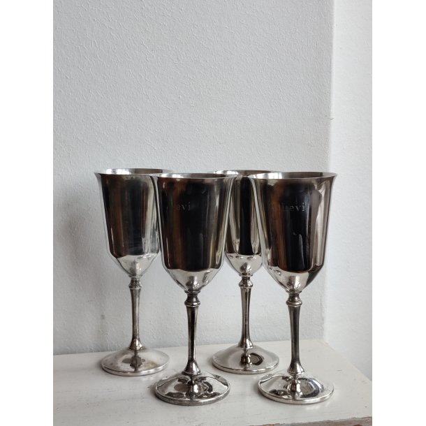 4 smukke h�je s�lvglas