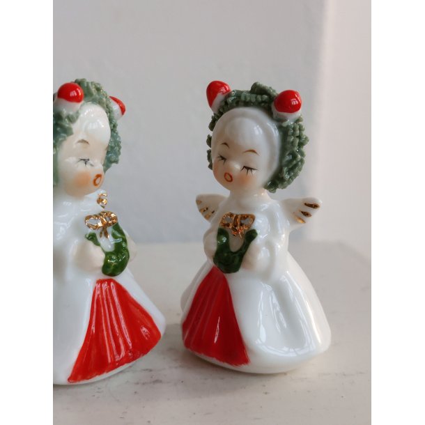 To s�de porcel�nsengle ca 1950, amerikanske Napco