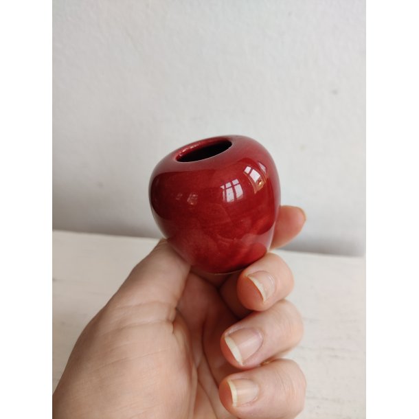 Bordeaux lysestage eller minivase, svensk 1960'erne