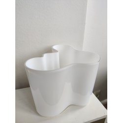 Alvar Aalto hvid opal vase 16 cm