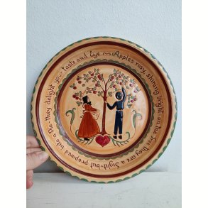Pennsbury Pottery t�rtefad med �bletr�