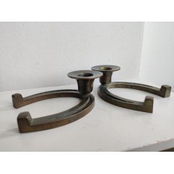 Hestesko lysestager i bruneret kobber 